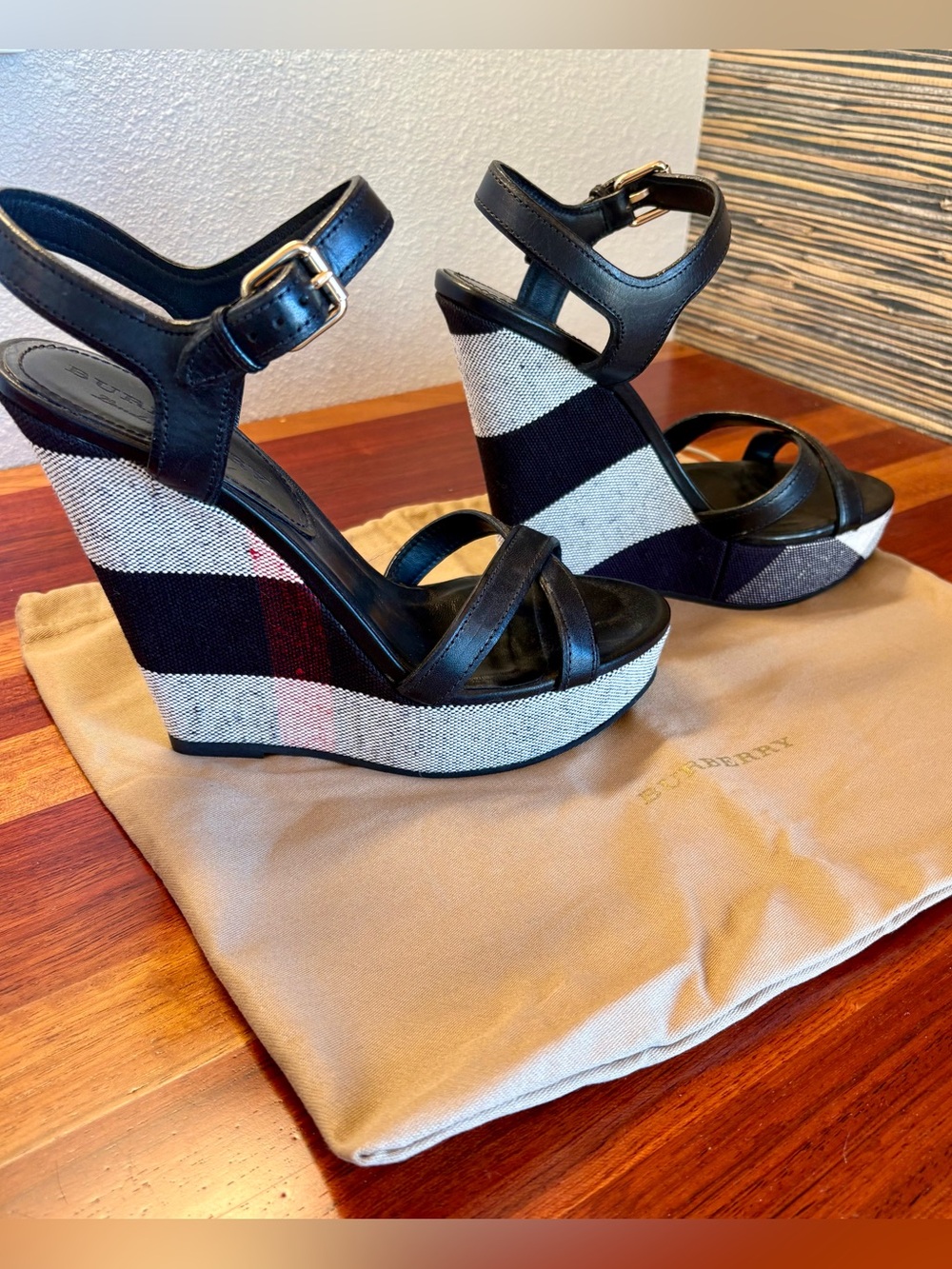 Burberry Black Leather Wedge Sandals with Signature Plaid